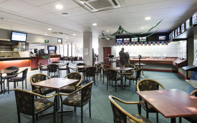 Villawood Hotel