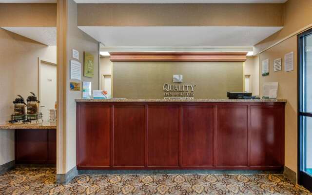 Quality Inn & Suites Benton - Draffenville
