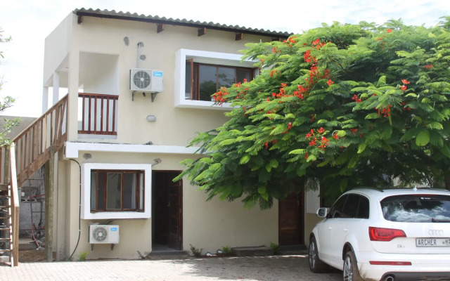 Catembe Beach Lodge