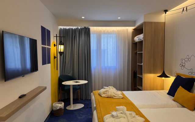 Hotel Carlton - Image 5