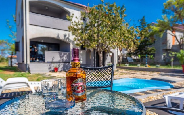 Beautiful Home in Privlaka With Wifi and 4 Bedrooms