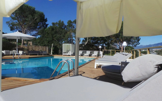 Isulella Hotel & restaurant