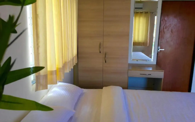 Hotel Smriti Grand by OYO Rooms