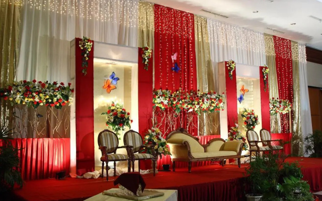 Orchardz Hotel Ayani