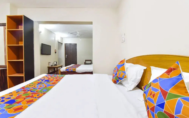 Hotel Legend Residency