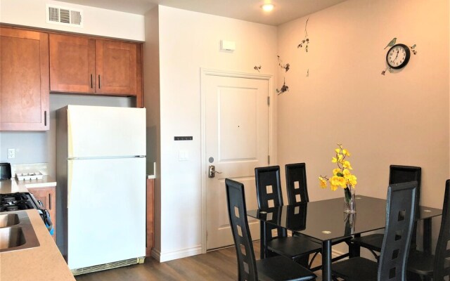 Fully Furnished Apartments near CSUN