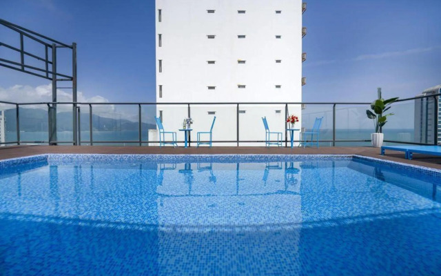 Royal Family Hotel Da Nang