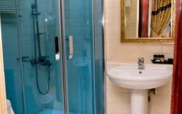 Crystal House International Hotel