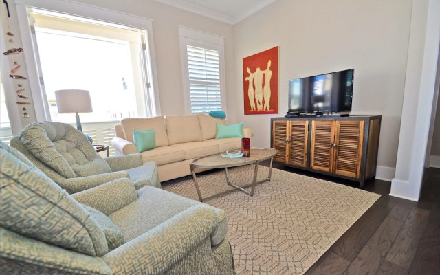 Galanta 2 Bedroom Condo By Coastal Dreamin