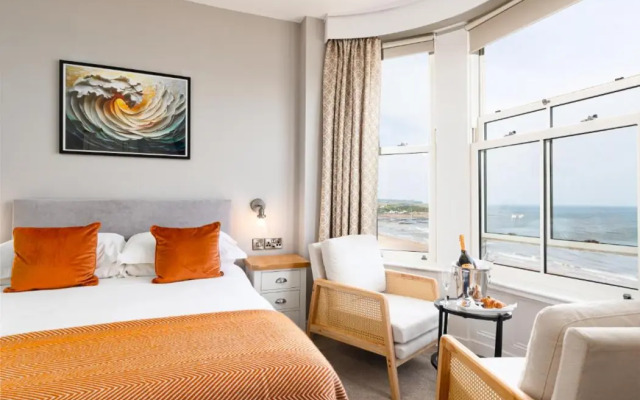 The Clarence Gardens Hotel, BW Signature Collection