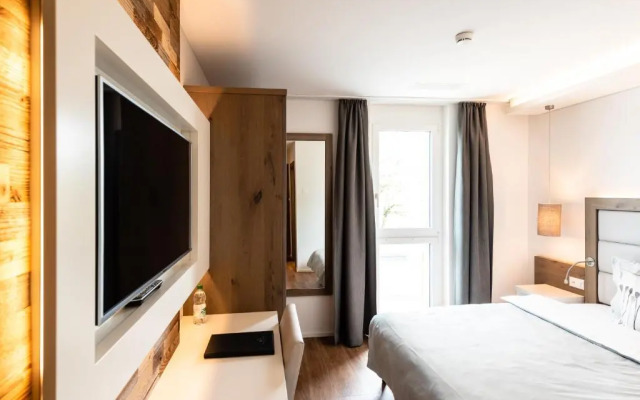 Hotel & Cafe Rubus