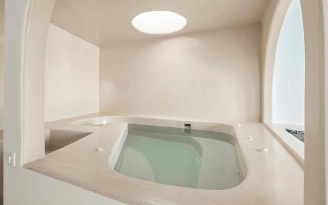Oyster Luxury Suites