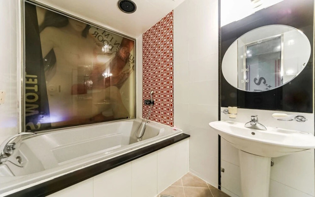 Yangsan Seoksan Denbasta Hotel