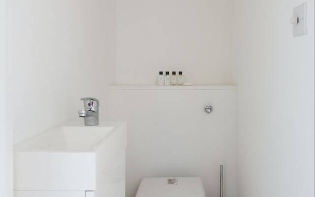Marloes Road Lux 2 Bedrooms Apartment