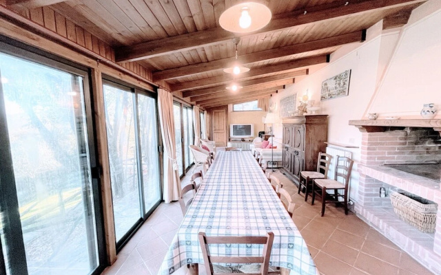 Vicolo - Sleeps 5 With air Con, Wifi, Balcony for Dining and Pool