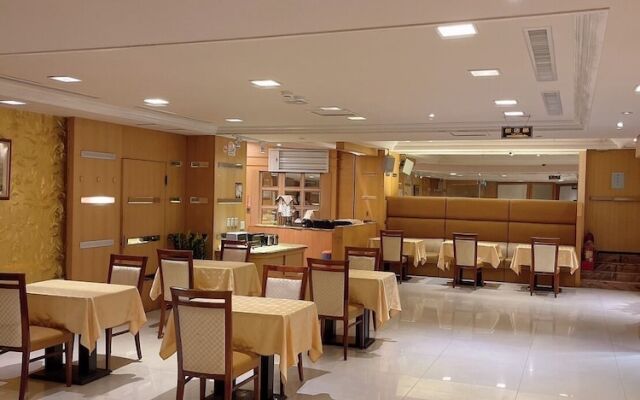 Duke Business Hotel
