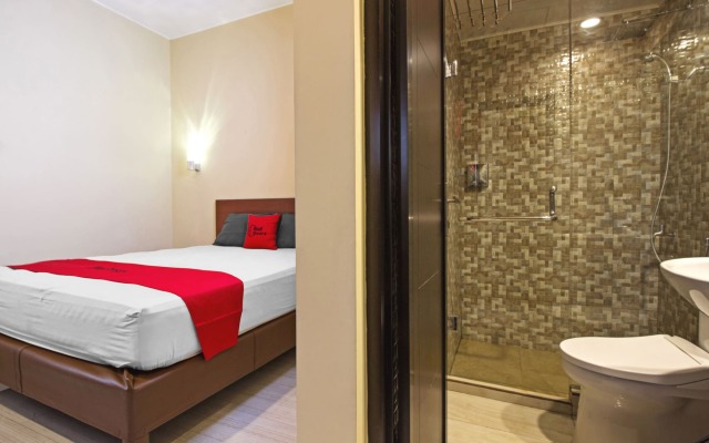 RedDoorz near Trans Studio Mall 2
