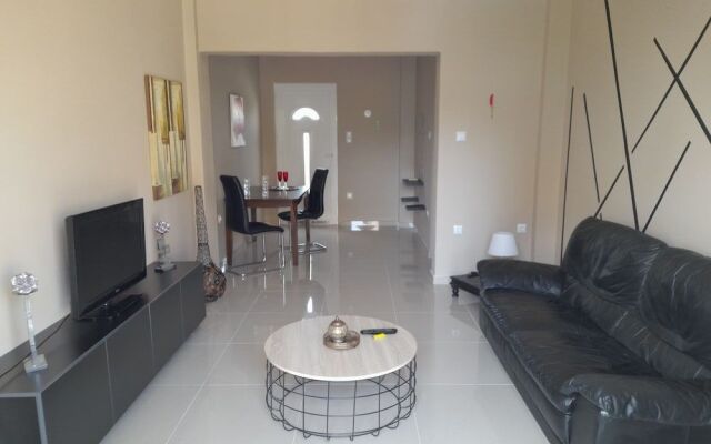 Christa's Home near ATH Airport