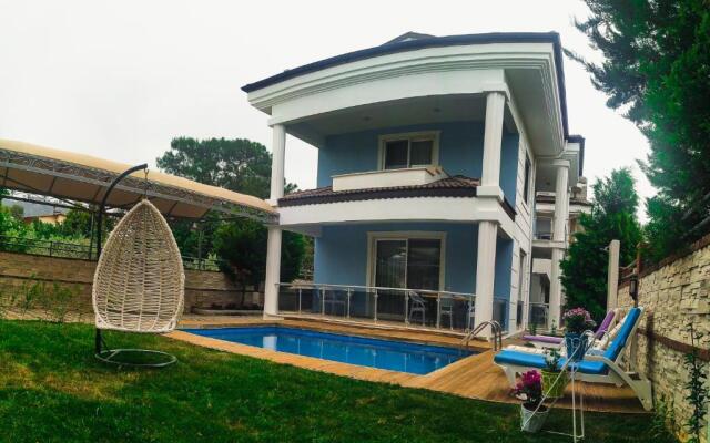 Maya Villa