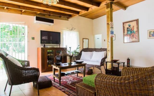 Sinopia Inn