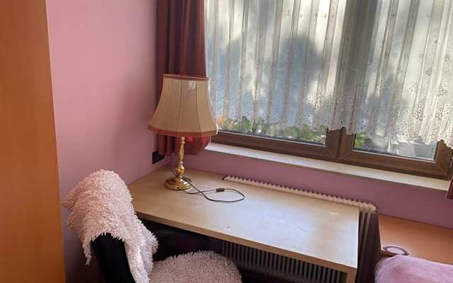 Suburb Hostel