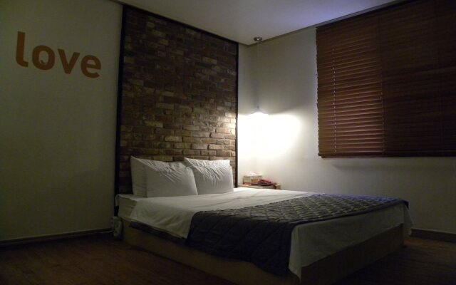 Hello Motel