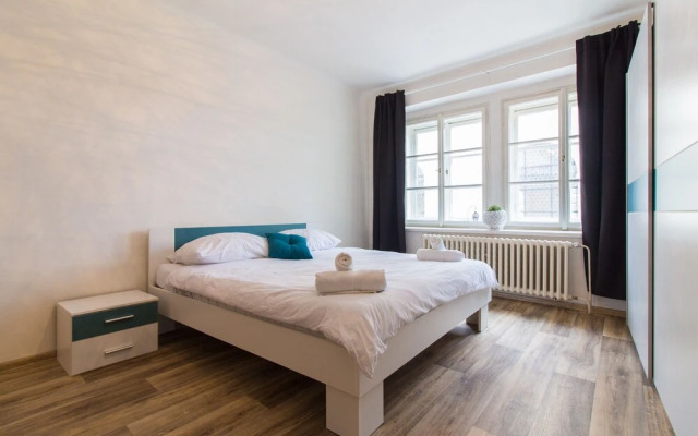 Karlova 7 Apartments