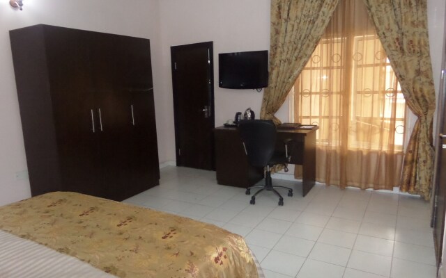 Sheer Luxury Apartments & Suites