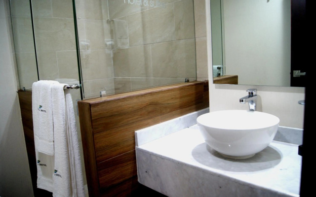 Country Hotel and Suites