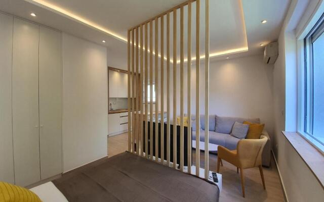 Viola lux apartments