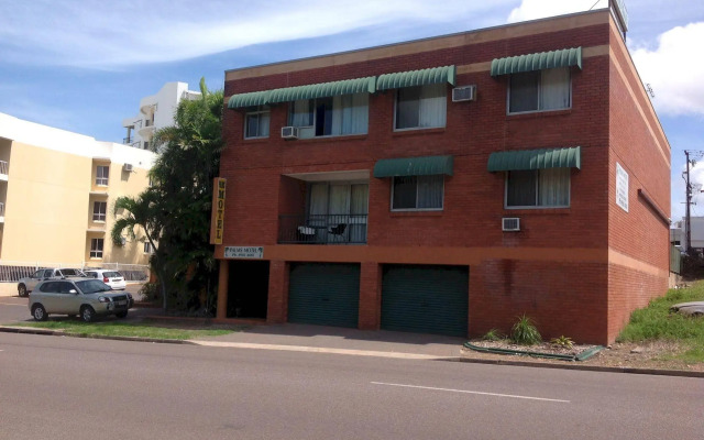 Palms Motel