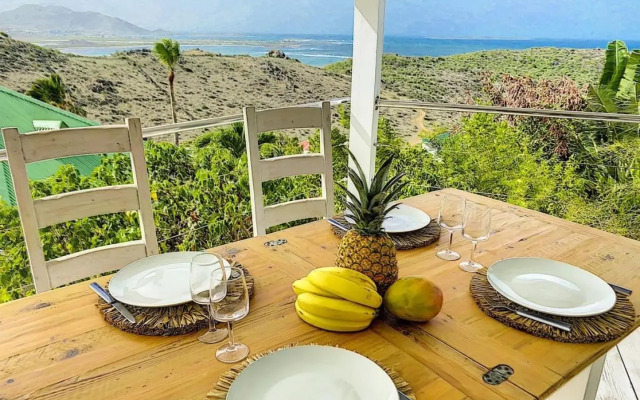 Villa Cazou, sea view, private pool, Wifi 100Mbps