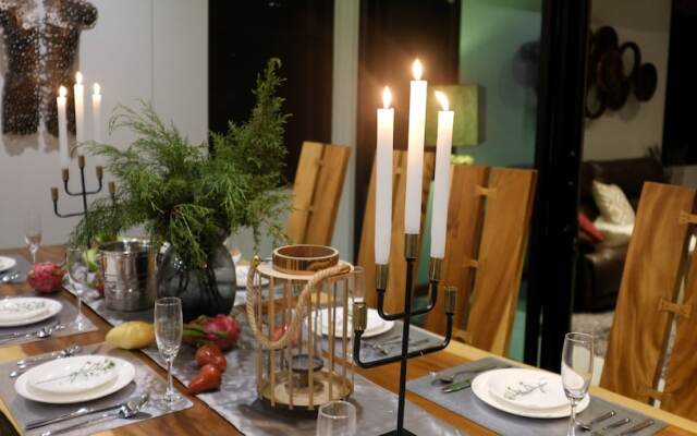 Moin Lakeside Pool Villa ChiangMai