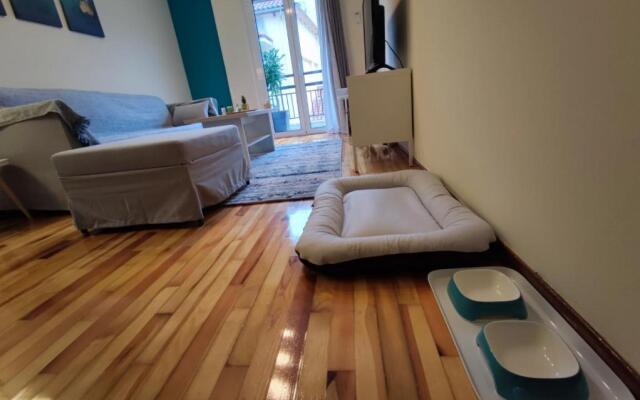 Wood & White apartment in historic center with 2 bedrooms