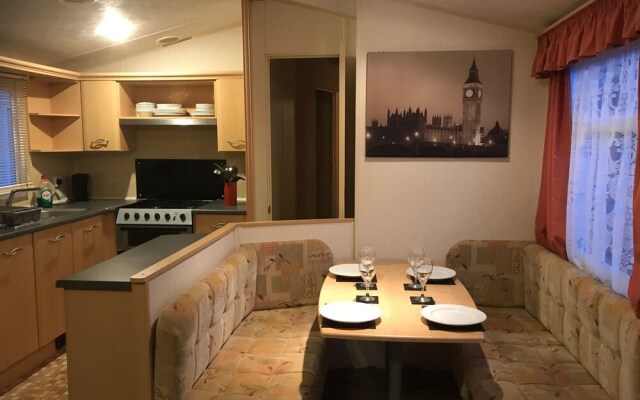 Holiday Home Savannah in Coghurst Holiday Park