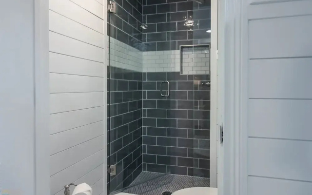 2103 Golf View Towers Lazy Bears Den