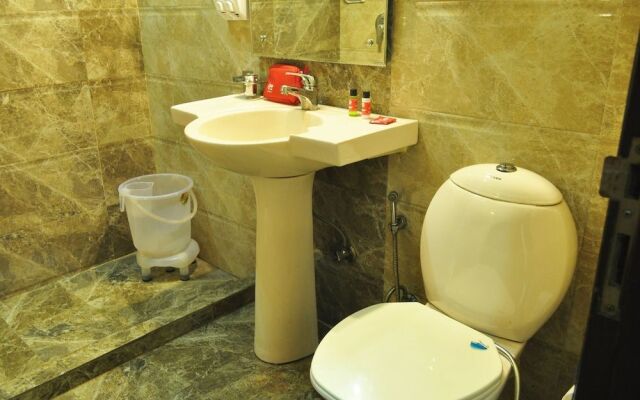 Oyo 638 Hotel Maharaja Residency