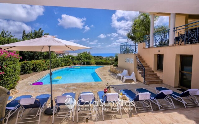 Exceptional Large Villa, Free Heated Pool 1 NOV - 15 Jan, Privacy,prime Location