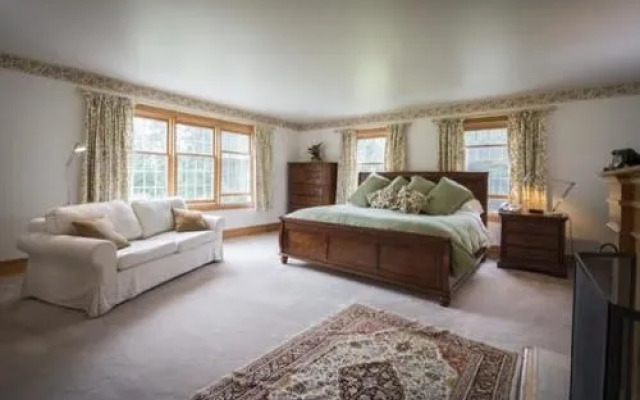 Minette Bay Lodge