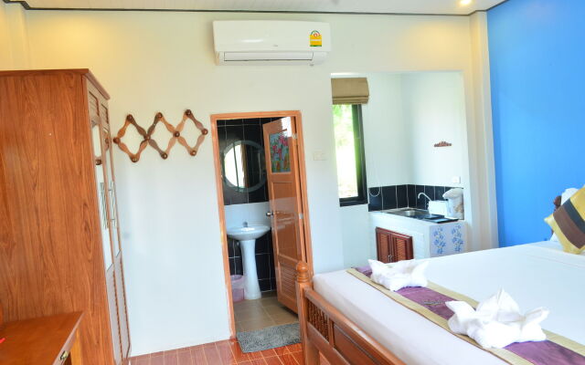 Phongphiphat Lanta Mansion