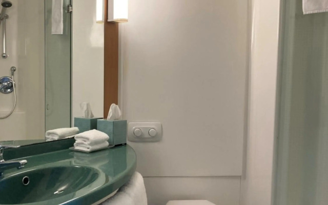 ibis Sydney Thornleigh
