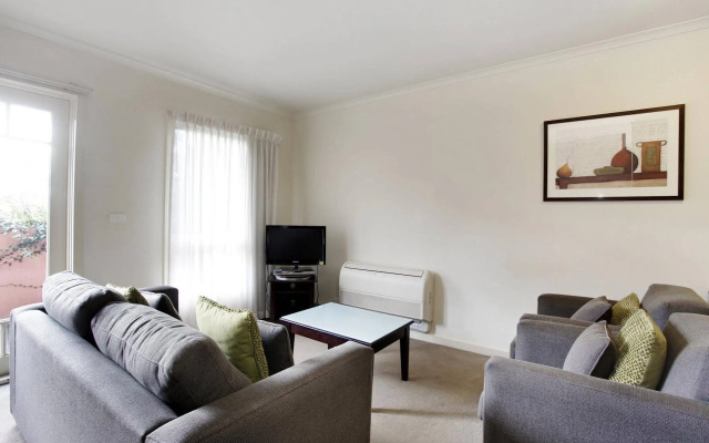 Comfort Apartments Royal Gardens