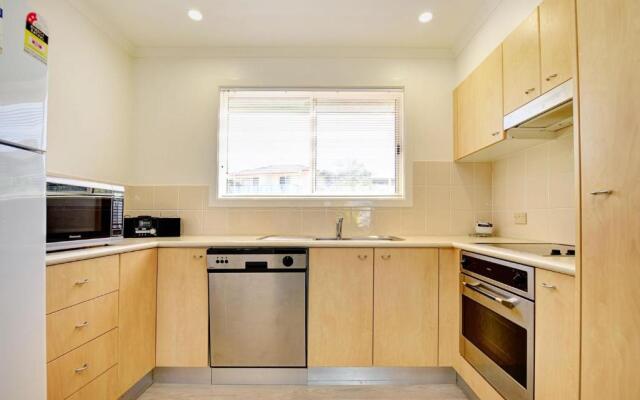 Aqualuna Beach Resort - Unit 25