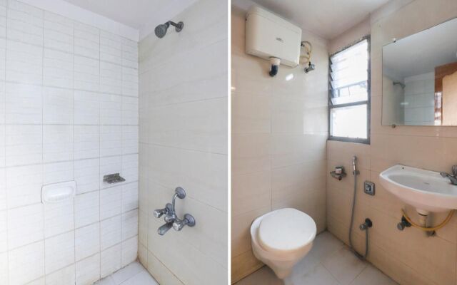 OYO 11984 Hotel Peace