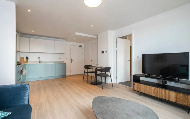 Deluxe Waterside Flat in Leeds