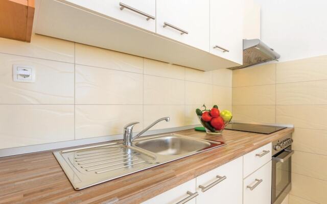 Nice Home in Palit With Wifi and 2 Bedrooms