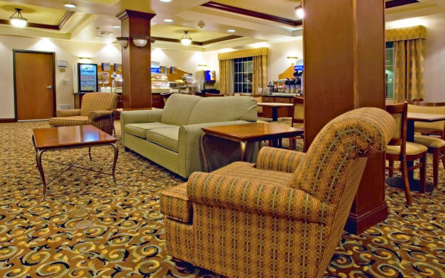 Holiday Inn Express & Suites Levelland by IHG