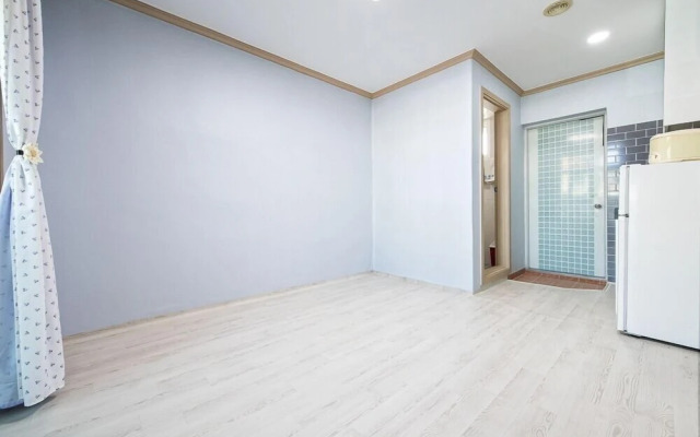 Persimmon Tree Pension