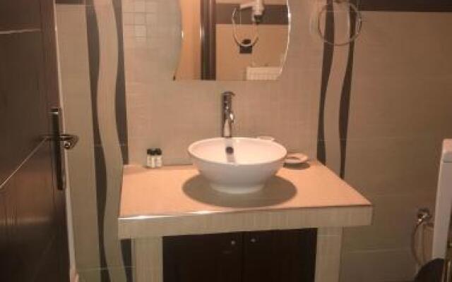 Anesis Suites