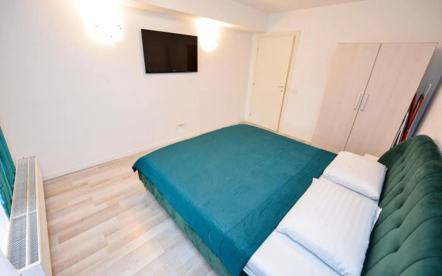 Pierre Cardin Deluxe Apartment With Terrace by Magniflex